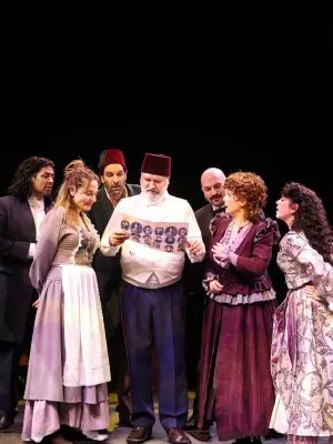 Sersem Kocanın Kurnaz Karısı